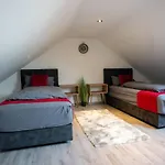 Livemore24 - 4 In 24-7 Check-in * Gladbeck