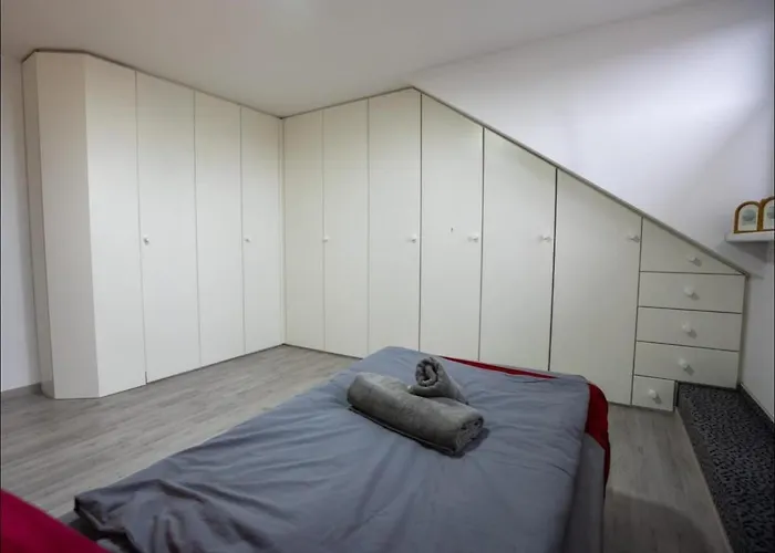 Livemore24 - 4 In 24-7 Check-in *