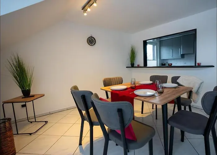 Livemore24 - 4 In 24-7 Check-in Apartmán